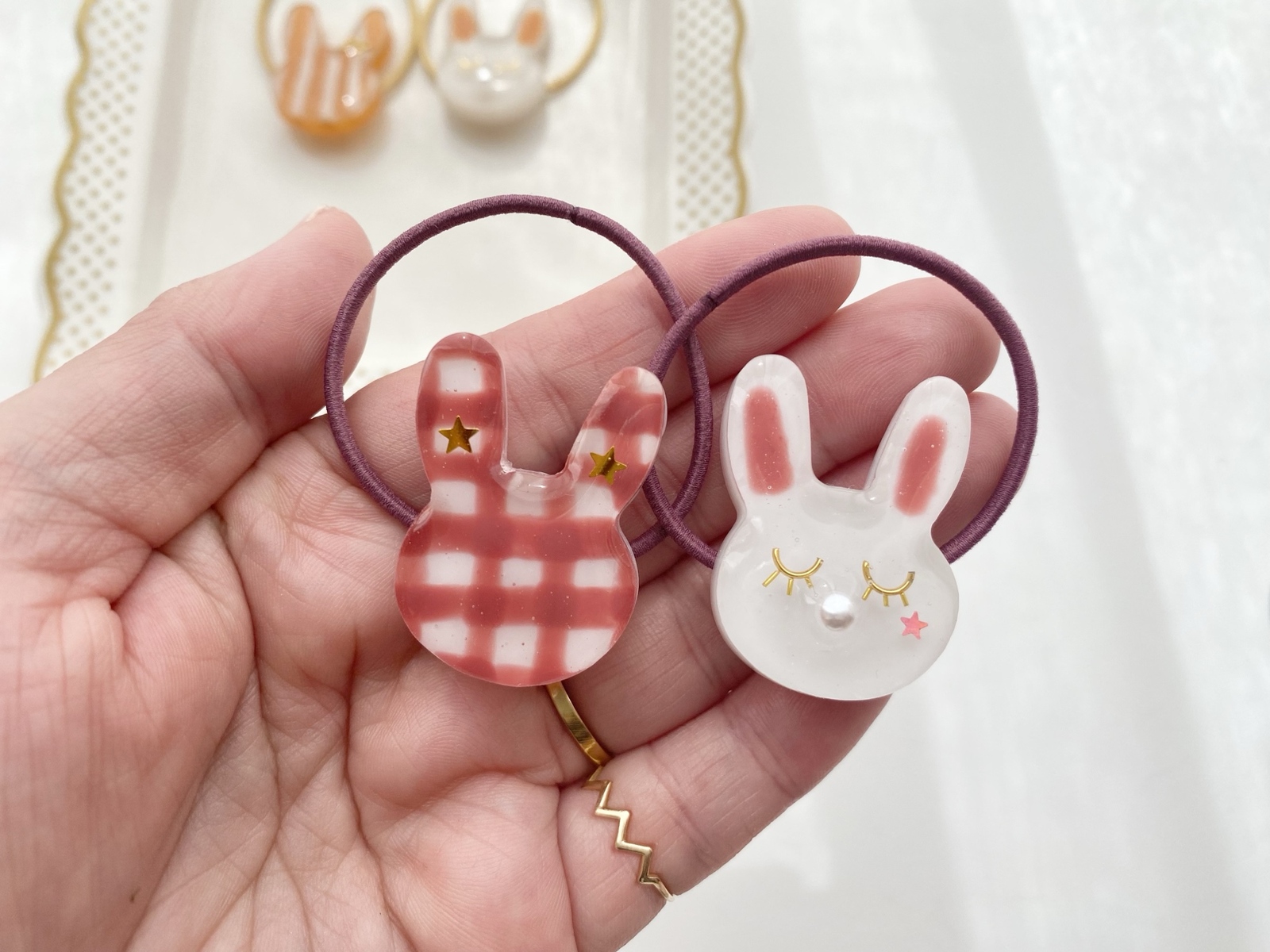 リピ様♡いちごウサギ♡レジンヘアゴム