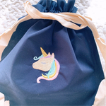 お名前刺繍 巾着ポーチ 巾着 お着換え袋 オムツポーチ おむつポーチ ネイビー ユニコーン柄