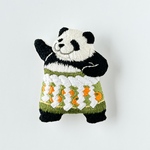 刺繍ブローチ「動物大相撲（横綱・大熊猫）」