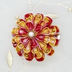 426 ☆ハンドメイド☆つまみ細工髪飾り【はんくす丸菊】クリップ付き（和柄（菊）赤、黄）