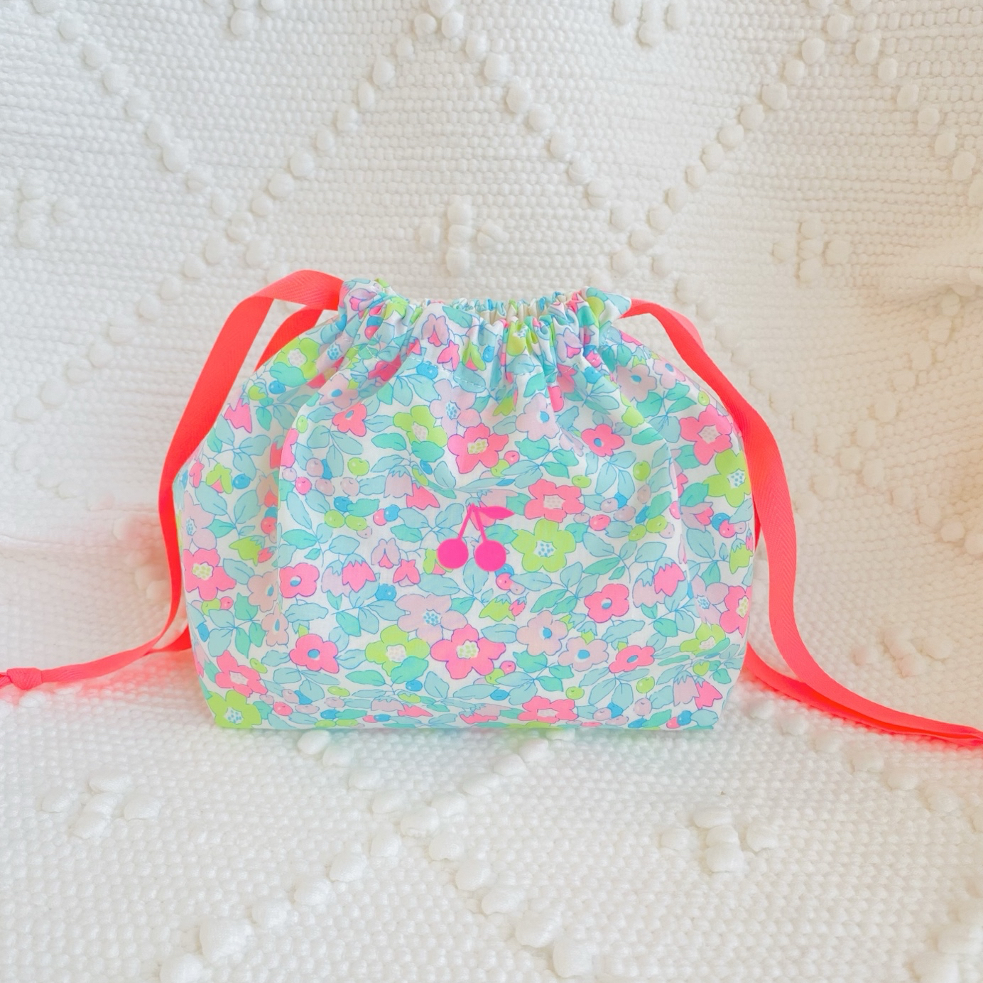 再販】ベッツィベリーサワーアップル♡お弁当袋♡巾着♡輸入