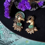 .｡.:✽ Chinoiserie XⅣ ✽.｡.:* チェコガラスボタン イヤリング【ピアスに変更可】