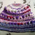 手編みのポコポコバケットハット