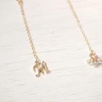 イニシャルピアス(マルチビーズ)M