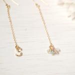 イニシャルピアス(マルチビーズ)S