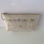 可愛い刺繍のペンケース