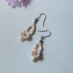 花　ピアス　小花ピアス　ハワイ  シェルリング ピンク　ホワイト【金属アレルギー対応】