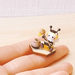 ⚪︎再販　ミニチュア　蜂ねこさん　ハンドメイド　
