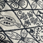 新仕様送料無料厚地アイボリーコットンリネンいろいろ刺繍生地ハギレ(売り切れ続出購入お早めに)品質保証