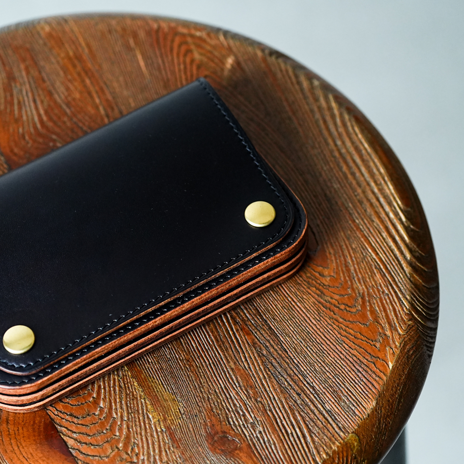 ミドル トラッカーウォレット / Middle Tracker Wallet < 茶芯