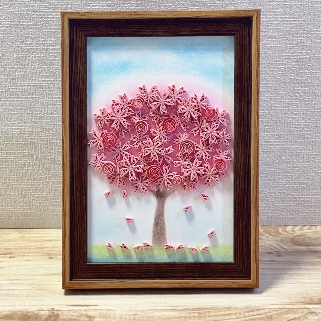 ペーパークイリング　フレーム飾り メルヘンな桜 ペーパークイリング アートフレーム - happy art