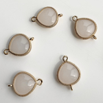 ◉5月新作◉【4pcs  milk #51】ティアドロップパーツ/ミルク/ティアドロップ/ゴールド金具/乳白色/夏/コネクター/涼しげ/