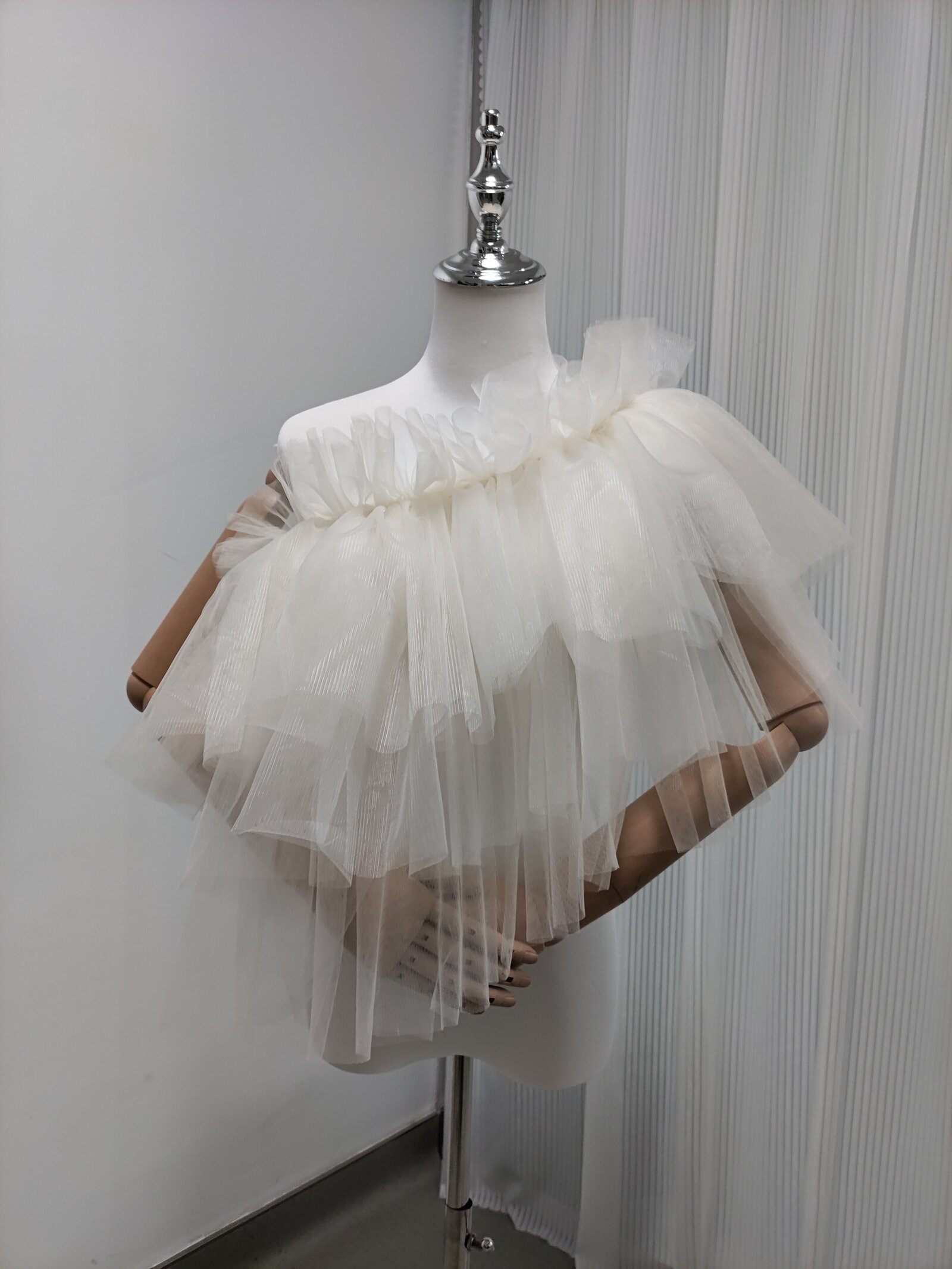 トップス ショルダー型 ソフトチュール ベージュ 可愛い 披露宴/結婚式
