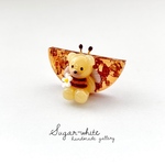 🍯🧸 honey bear ✵ みつばちになっちゃったくまさんとはちみつキャンディのヘアクリップ   [ 帯留め・フリーリング変更可能 ]