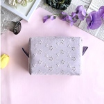 化粧ポーチにピッタリ☆小さなお花の刺繍の淡い淡い紫陽花カラーのラベンダーミニ ポーチ