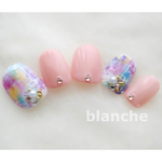 BLANCHE★カラフルポイントのがかわいい冬ネイル
