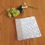 ハンカチみたいなサニタリーケース