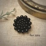 circle motif  ブラックビーズのサークルブローチ  black