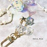 🩷揺れるマーメイドテイル🧜🏻‍♀️のニャン魚姫🐱カスタムキーホルダー🫧(付属のメタルチャームはランダムに選ばせていただきます✨) (片耳用耳飾りへの変更可能)レジン ねこ 猫 ネコ