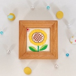 夏に飾りたいひまわり🌻の額♡小さな刺しゅう額♡ほっこり飾り♡