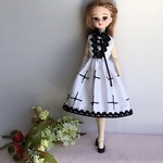 リカちゃん服(クロス刺繍のワンピース)