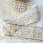 ホワイト☆インド刺繍リボン  