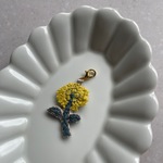 ミナペルホネンhandmadeキーホルダー「skip」