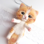 頭ぐりぐり　赤ちゃん猫☆茶トラ　羊毛
