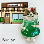 【再販】メロンクリームソーニャンの刺繍ブローチ【キジ白猫】