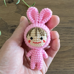 小さな着ぐるみあみぐるみ*うさぎちゃん*ストラップ付き