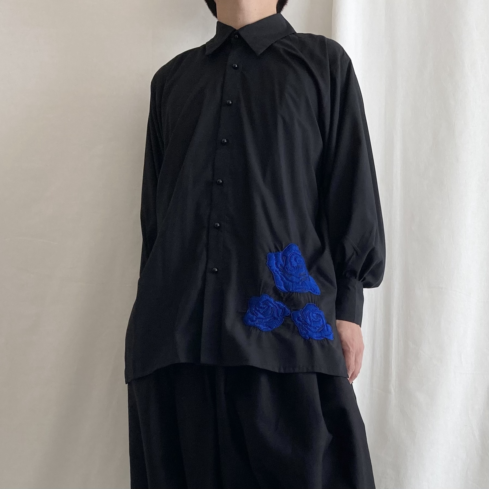 Rose embroidery shirt