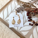 beige flower white mini 楕円 earring/ドライフラワー  レジン