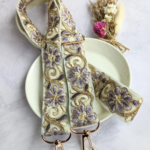 ショルダーストラップ　スマホショルダー　インド刺繍リボン