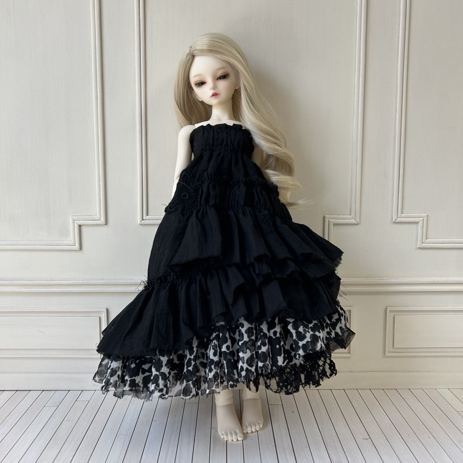 SDM // 40cmドール //ワンピースドレスセット-黒系-//ハンドメイド ドール 40cm シスター 衣装 セット MDD MSD SDM 1/4 - メルカリ