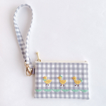 刺繍　パスケース　小物入れ＊リボンひよこ（ミント）
