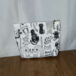 可愛い猫柄ポーチ