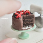 ベリーのダブルチョコレートケーキ