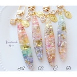 SALE❁︎ 【B】オーバルフラワーキーホルダー*:.＊
