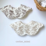 ママとベビーの為の防水スタイ♡Vintage Flower360°はなびらスタイ