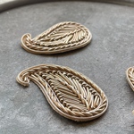 [2個セット] [実物のお色味と違う場合があります] インド刺繍リボン　花　インド刺繍　スパンコール　刺繍リボン　リボン　りぼん　※10月8日よりゆうパケットにて発送