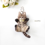 【新作】 羊毛フェルト 猫 キジトラ猫のキーホルダー