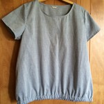 ✿catomo様専用✿すそふんわりプルオーバー　ブルー