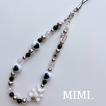ビーズストラップ🖤⚪️スマホストラップ🧸ハンドストラップ🤍cute×cool🖤¨̮*/MIMI. 
