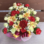 予約スタート【母の日 生花】お花もりもりフラワーアレンジ　Red＊green