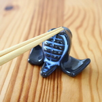 剣道のメン箸置き（青黒色）