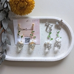 【再販】クリア いちご ピアス イヤリング　上品　キレイめ　大人　苺　イチゴ　いちご狩り　フルーツ　ビジュー