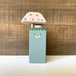  【雨の雑貨】傘をさすカッパ