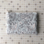 ミナペルホネン sky flower mermaid celebrate ポーチ　18  mina perhonen の刺繍生地　ポケットつき