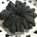 【数量限定✨】💓sale300円💓ブラック♡プレーンシュシュ✨