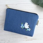 シマエナガとお花の刺繍小さめリネンポーチ【ネイビーブルー】